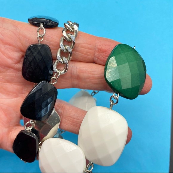 Chunky Acrylic Beads Silver Tone Chain Green White Silver Black Necklace - Picture 3 of 7